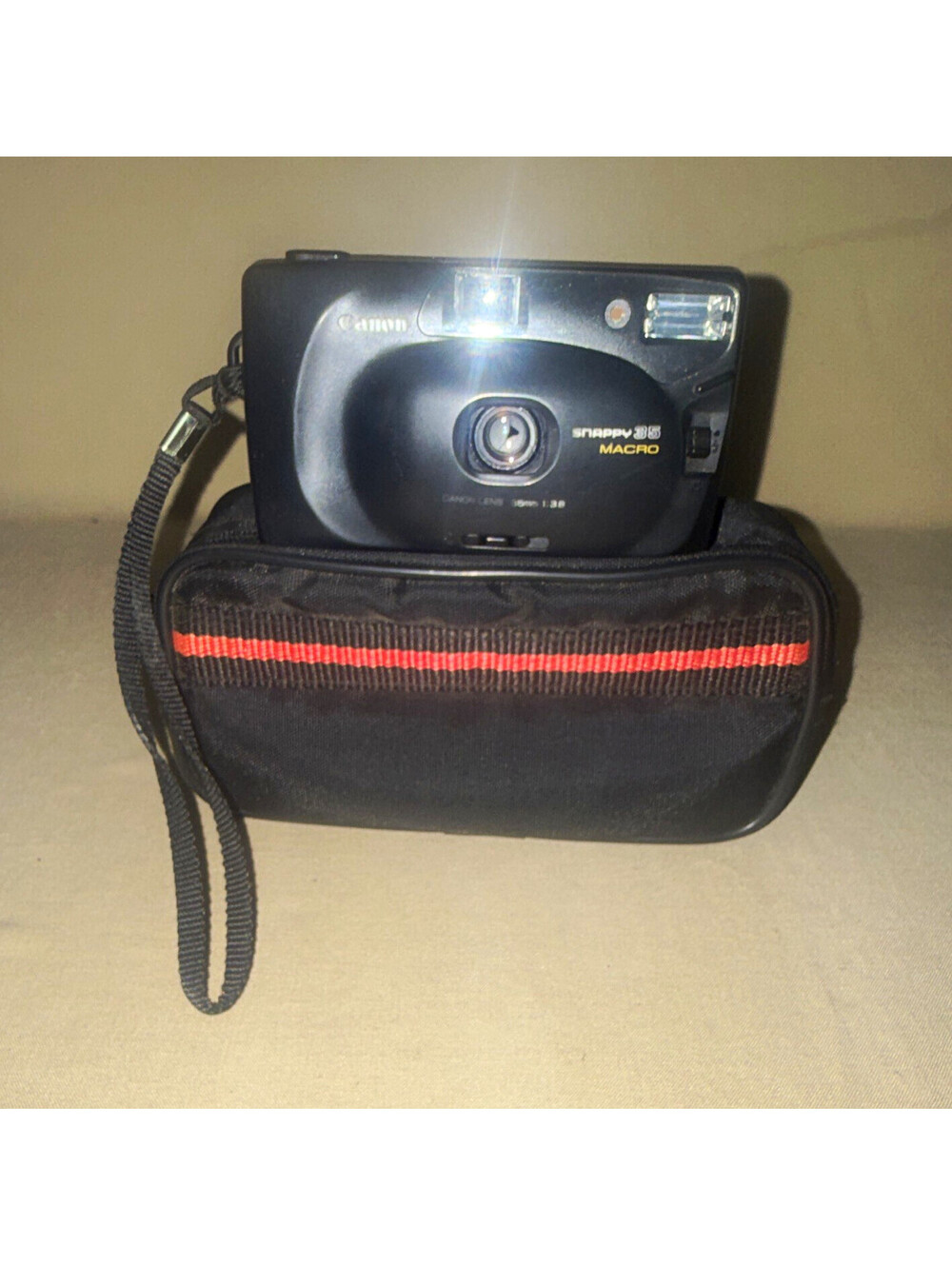 Canon Snappy 35 Macro 35mm Film Point & Shoot Camera Macro Built-In Flash Black